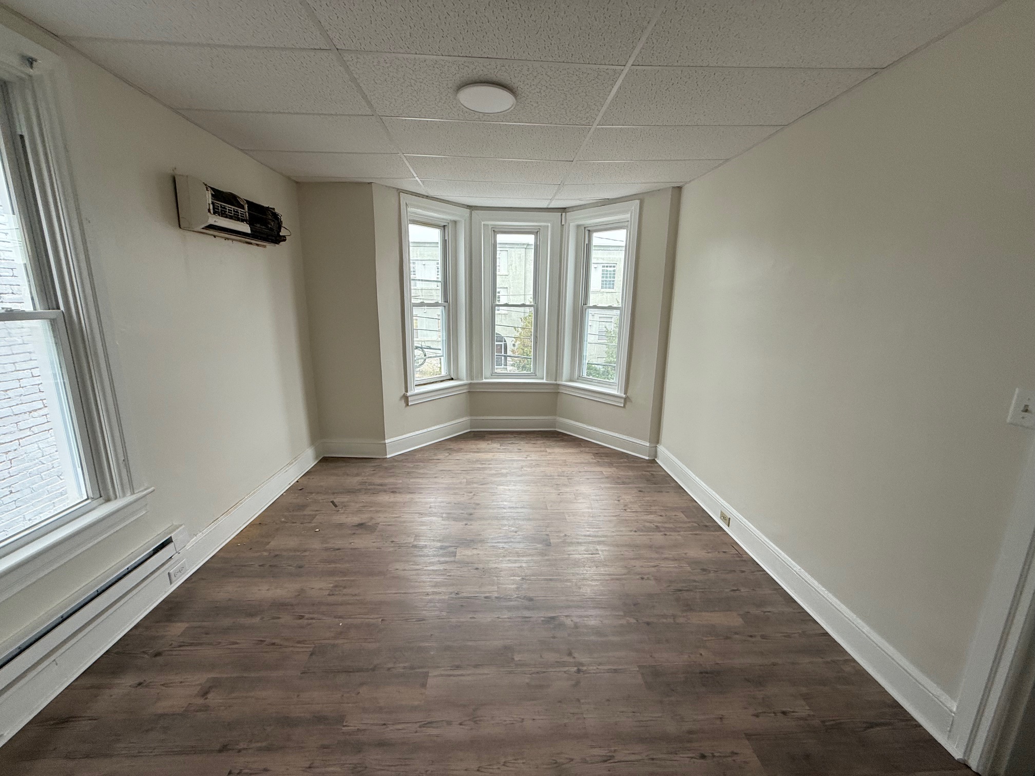 34 South Mulberry Street #4